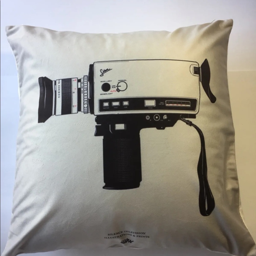 2/$20 New Off White Throw Pillow Vintage Movie Camera Print Retro Square 17 X 17